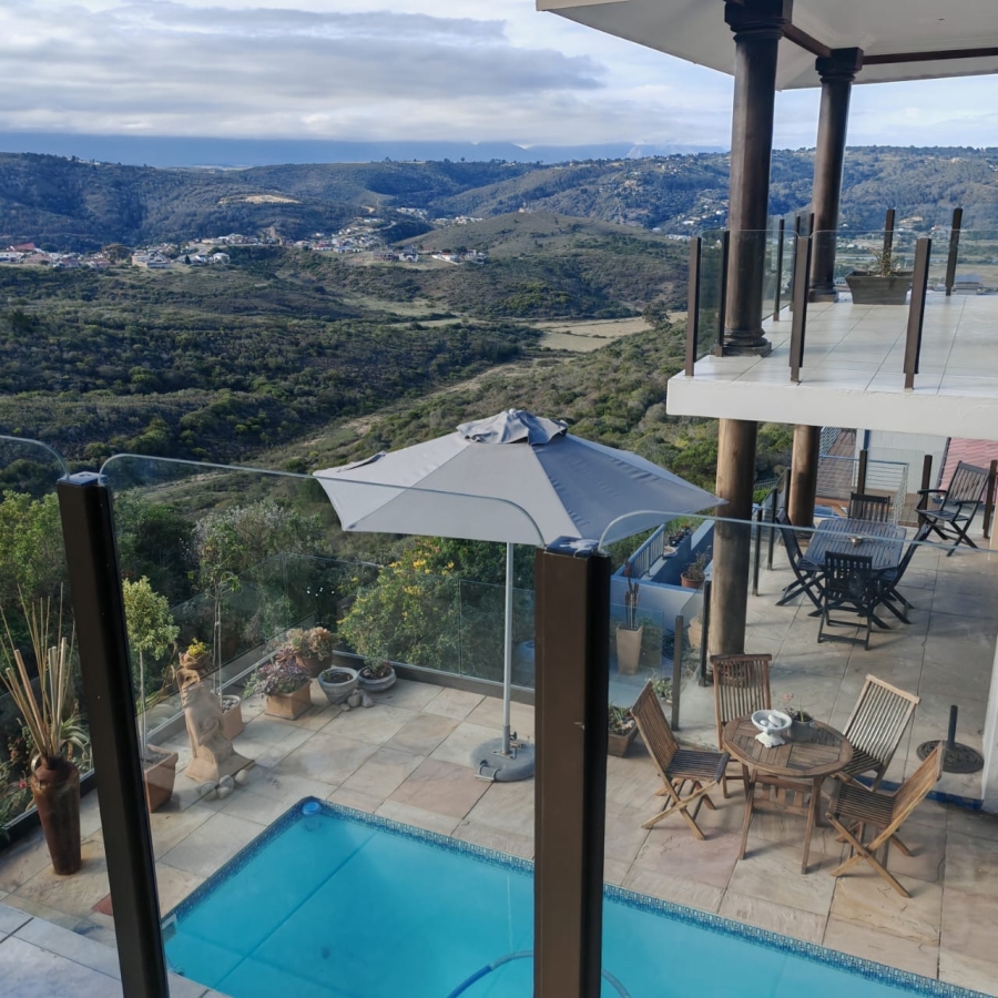 5 Bedroom Property for Sale in Avonddans Western Cape